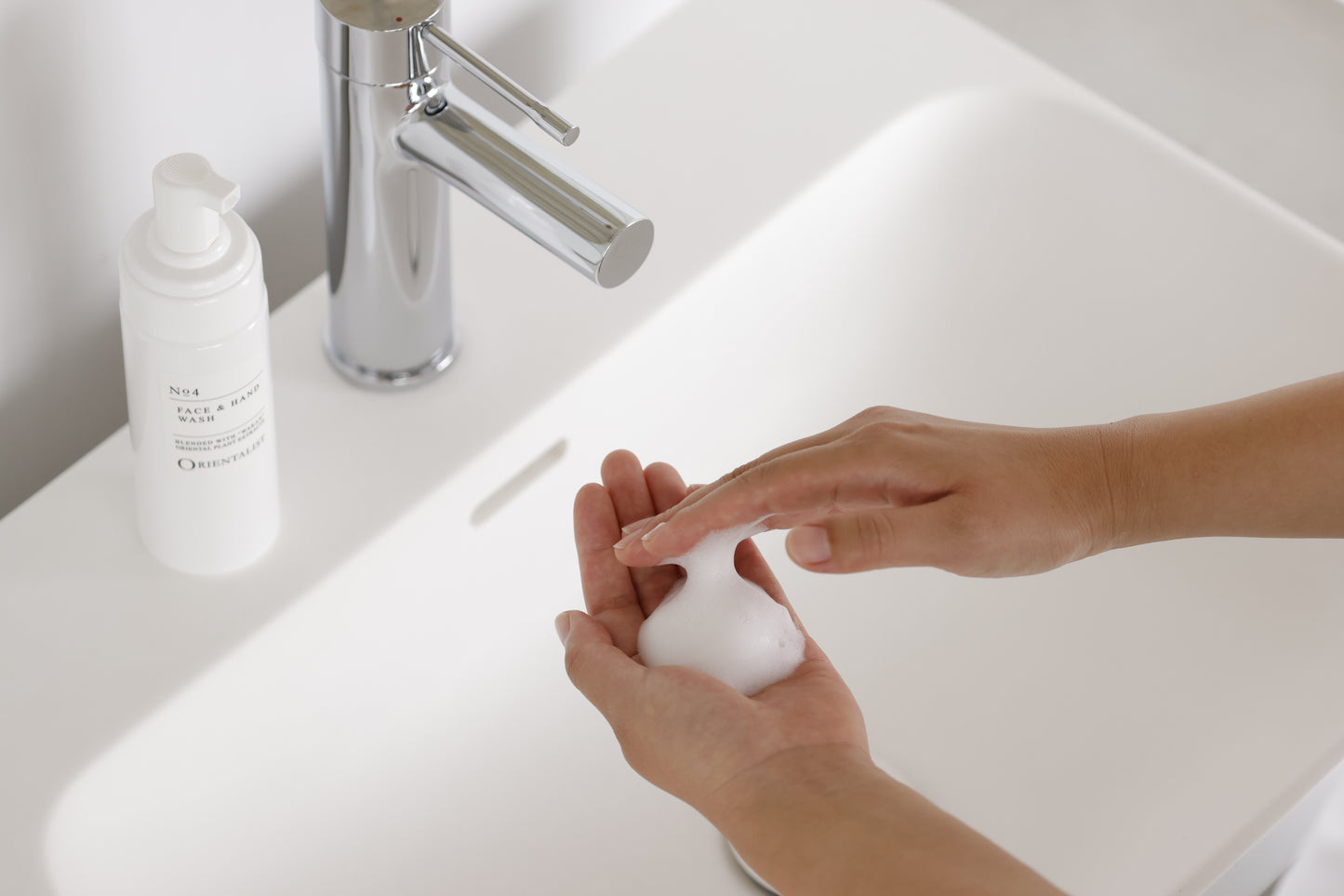 No.4 フェイス&ハンドウォッシュ